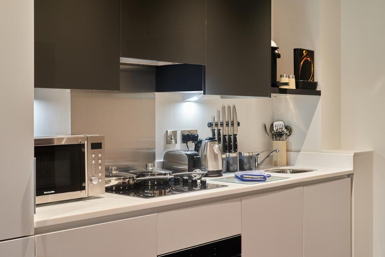 Apartmán Seven Living Slough - Free Parking & Fast Wi-Fi Exteriér fotografie